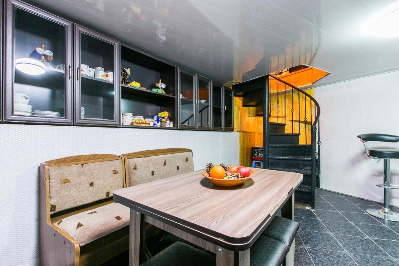 Nikas Apartment Тбилиси Екстериор снимка