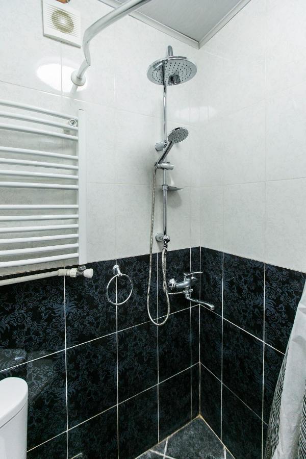 Nikas Apartment Тбилиси Екстериор снимка