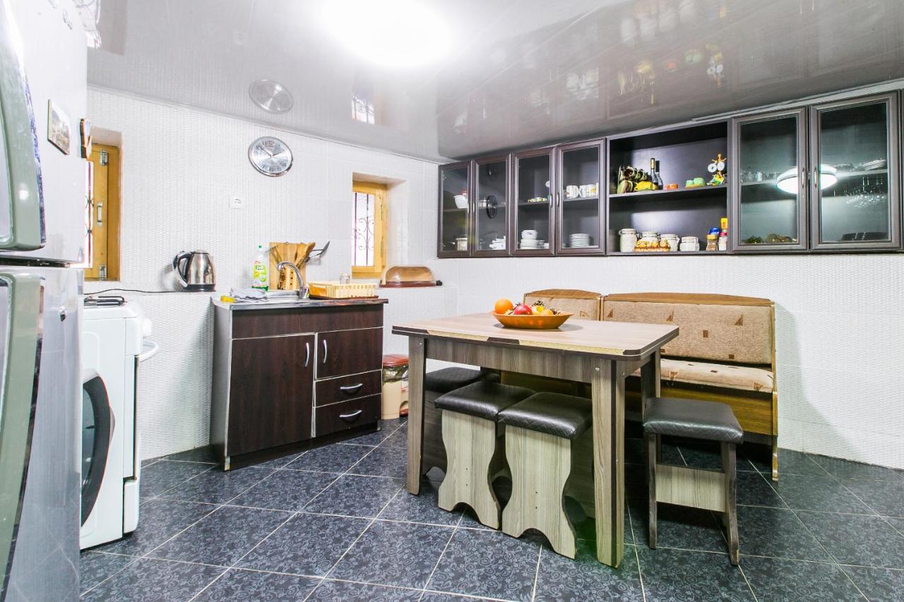 Nikas Apartment Тбилиси Екстериор снимка