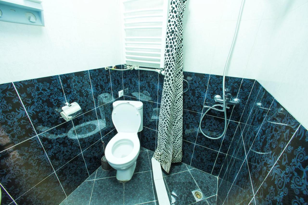 Nikas Apartment Тбилиси Екстериор снимка