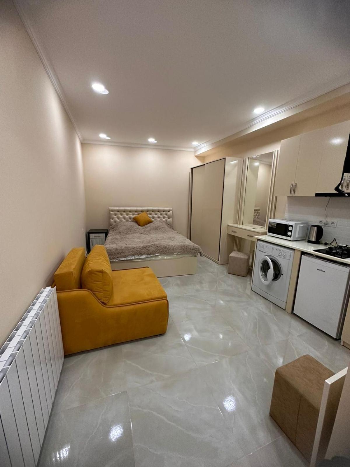 Nikas Apartment Тбилиси Екстериор снимка