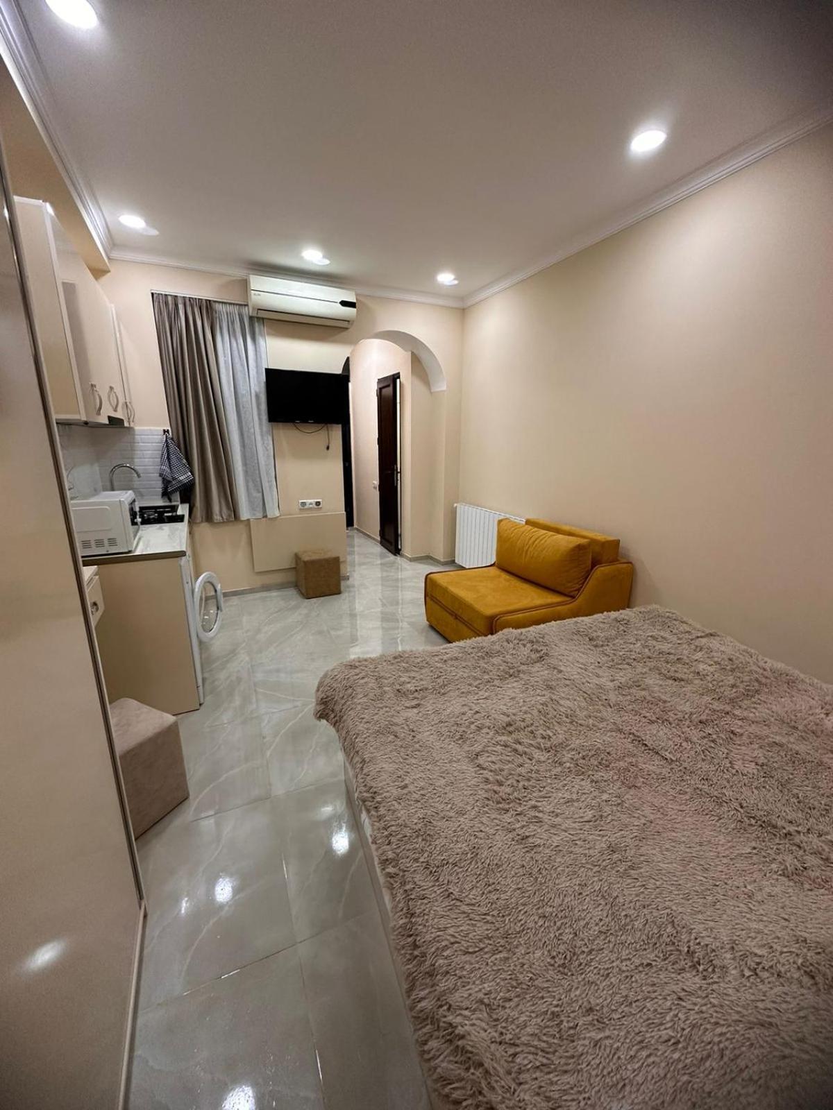 Nikas Apartment Тбилиси Екстериор снимка
